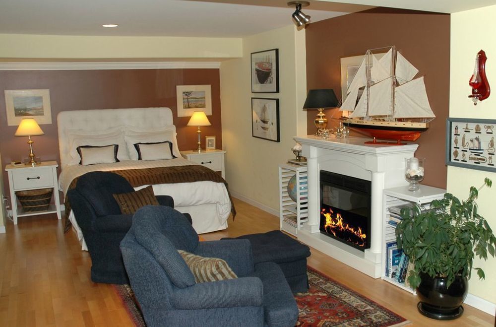At The Shore Bed And Breakfast Sechelt Exteriör bild